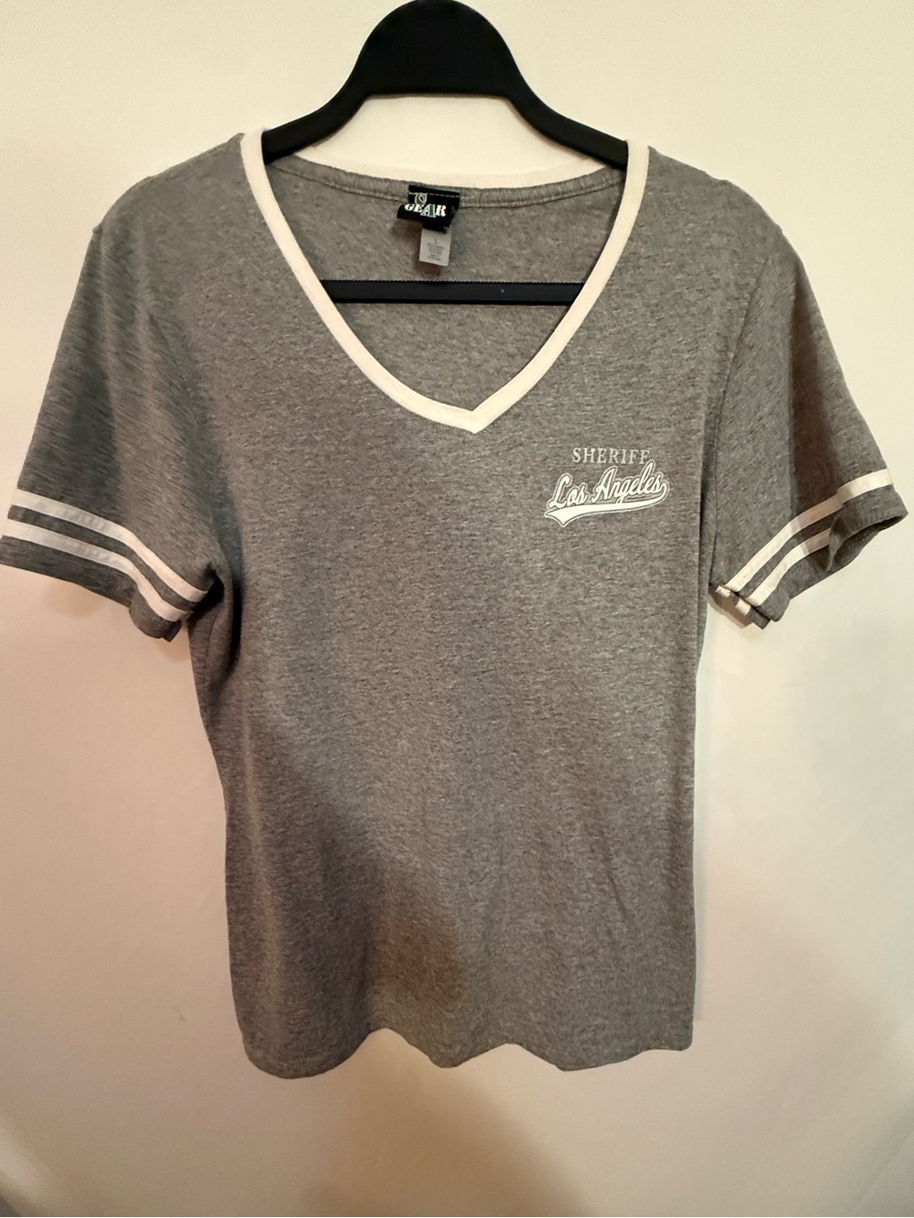 Sheriff Los Angeles Women’s Gray V-Neck Tee with White Trim size Large